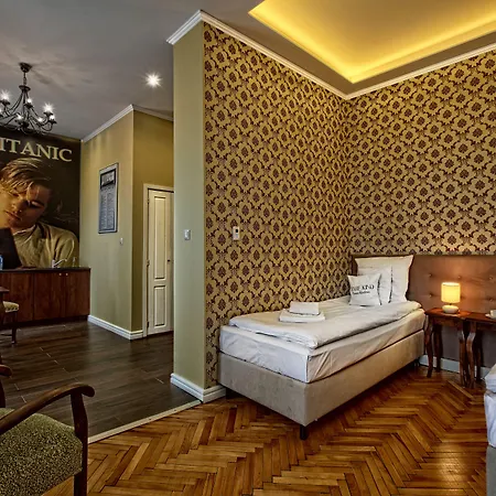 Aparthotel Stare Kino Cinema Residence