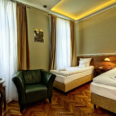 Hotel apartamentowy Stare Kino Cinema 3*