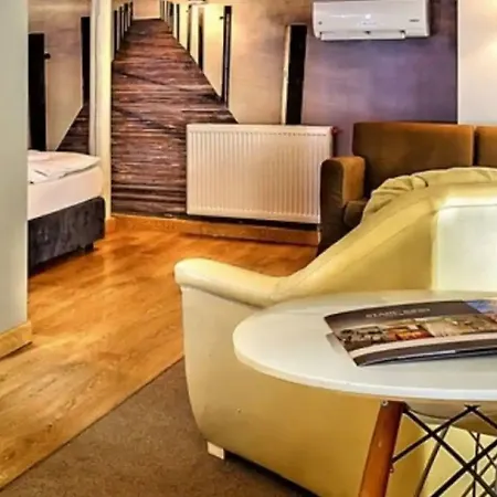 Stare Kino Cinema Aparthotel