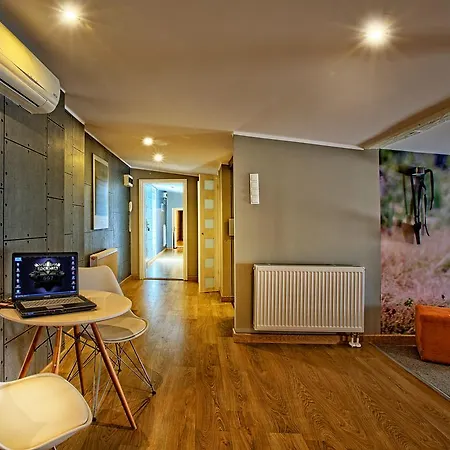 Stare Kino Cinema Hotel apartamentowy Łódź