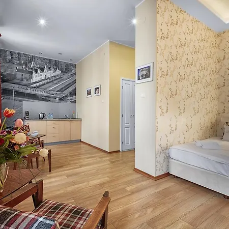 Stare Kino Cinema Aparthotel 3*
