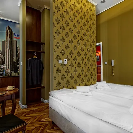 Stare Kino Cinema Hotel apartamentowy Łódź