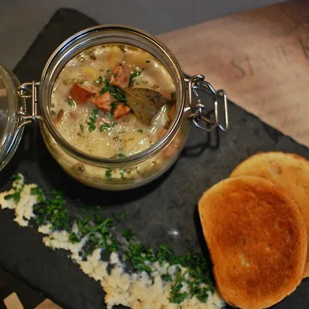 Aparthotel Stare Kino Cinema Residence 3*