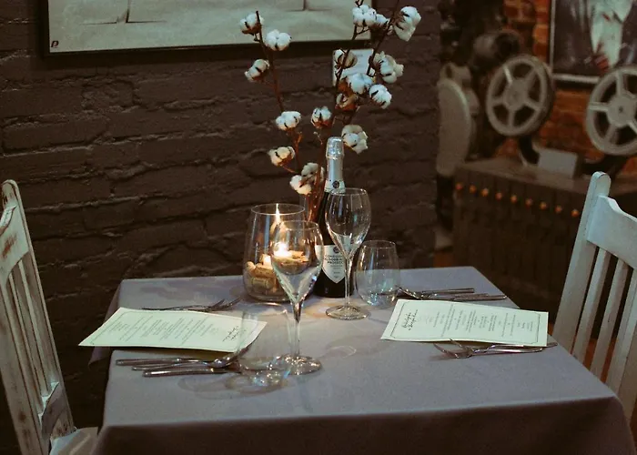 Stare Kino Cinema 3*