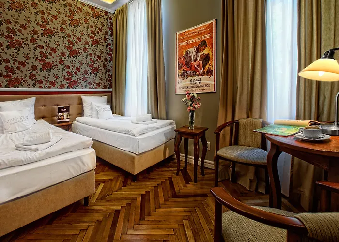 Aparthotel Stare Kino Cinema