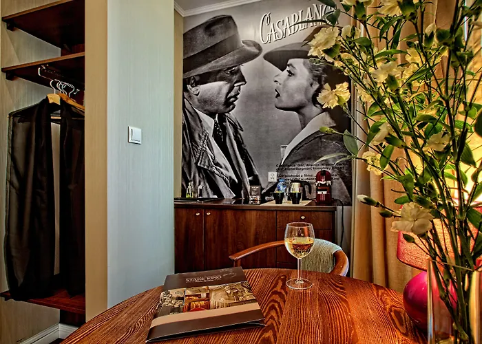 Stare Kino Cinema 3* 罗兹