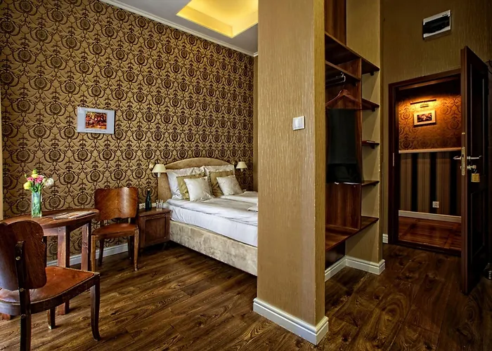 Aparthotel Stare Kino Cinema 3*