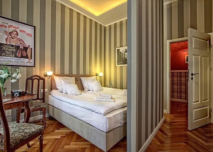 Stare Kino Cinema 3* Лодзь