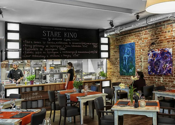 公寓式酒店 Stare Kino Cinema