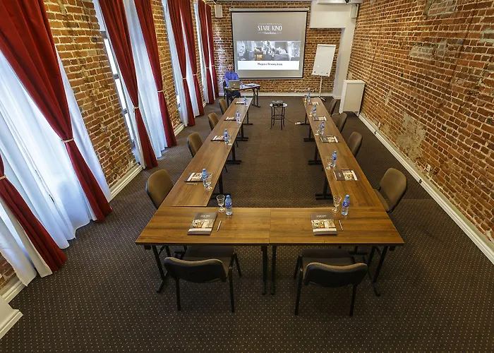 Stare Kino Cinema 3*