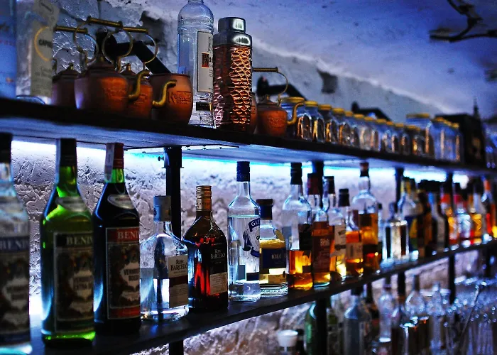 Stare Kino Cinema 3*