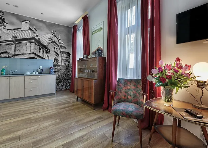 Stare Kino Cinema 公寓式酒店 罗兹