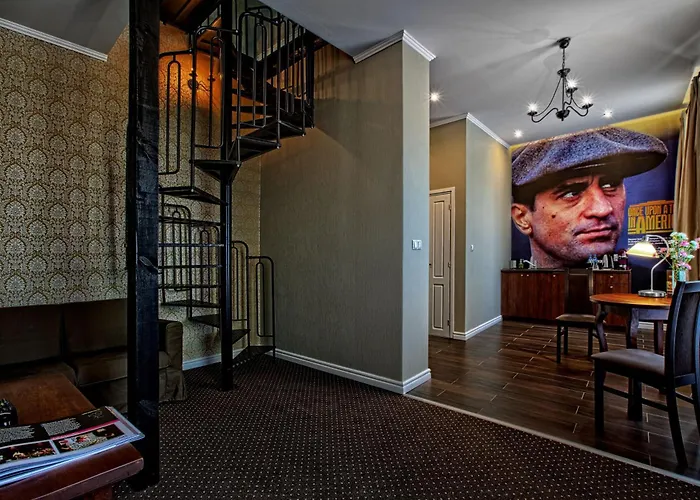 Stare Kino Cinema Aparthotel 3*